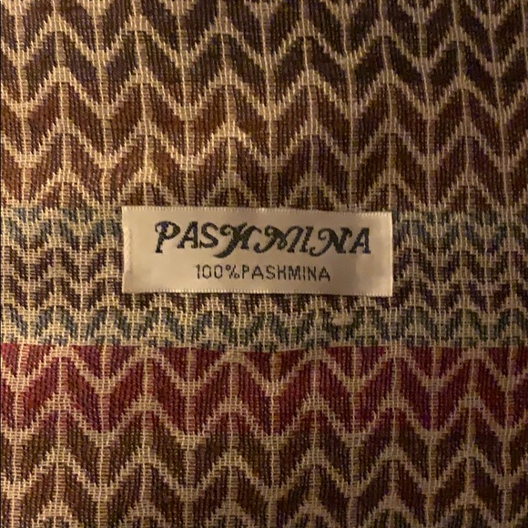 HP🎉100% Pashmina scarf/wrap/shawl  29”x69” - Picture 2 of 10